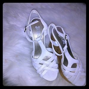 White wedges